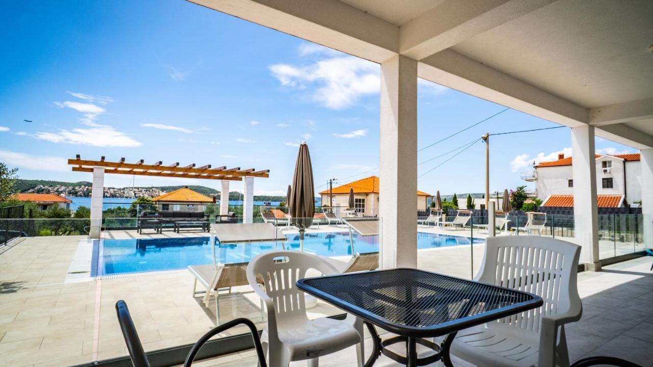 Calma Apartments Trogir Ngoại thất bức ảnh