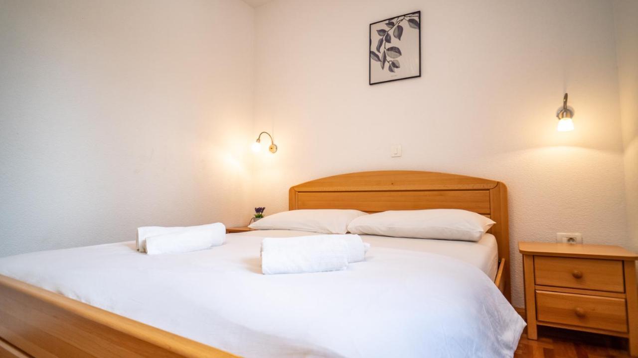 Calma Apartments Trogir Ngoại thất bức ảnh