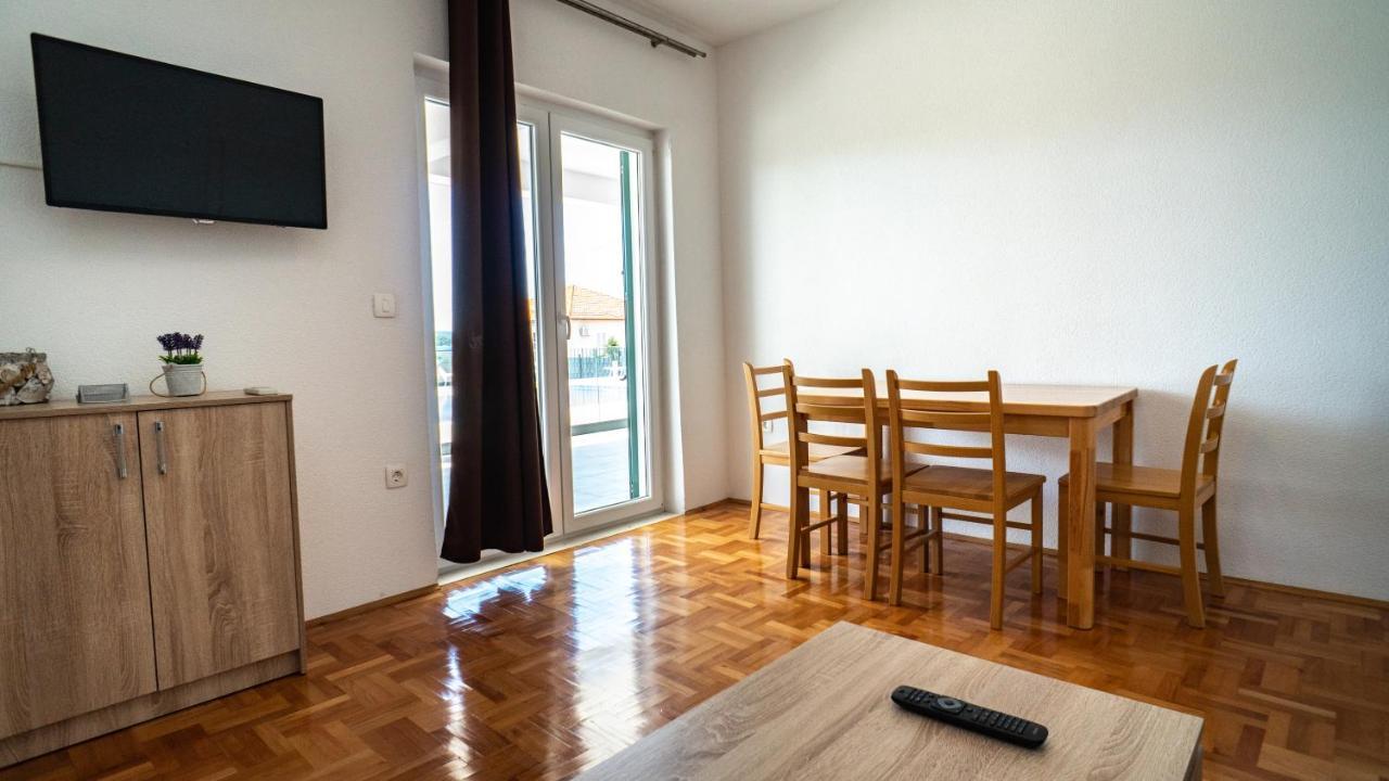Calma Apartments Trogir Ngoại thất bức ảnh