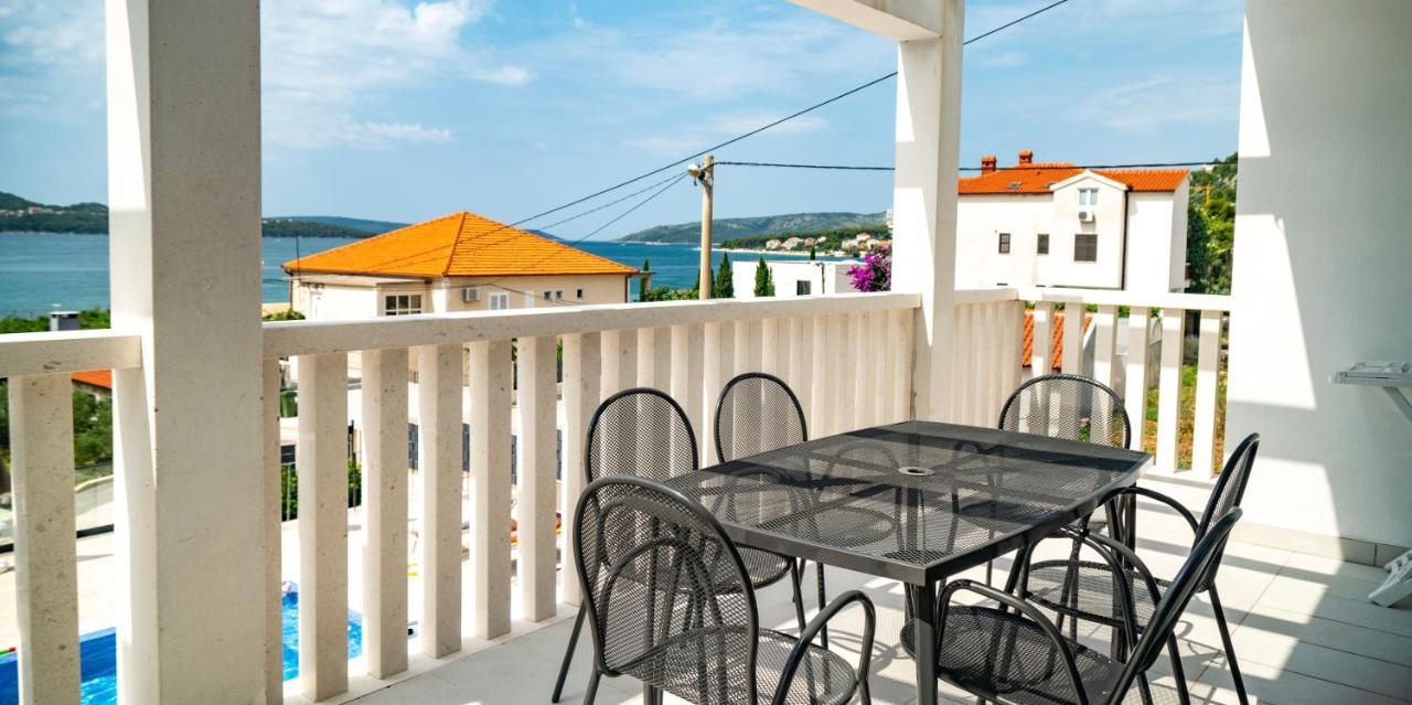 Calma Apartments Trogir Ngoại thất bức ảnh