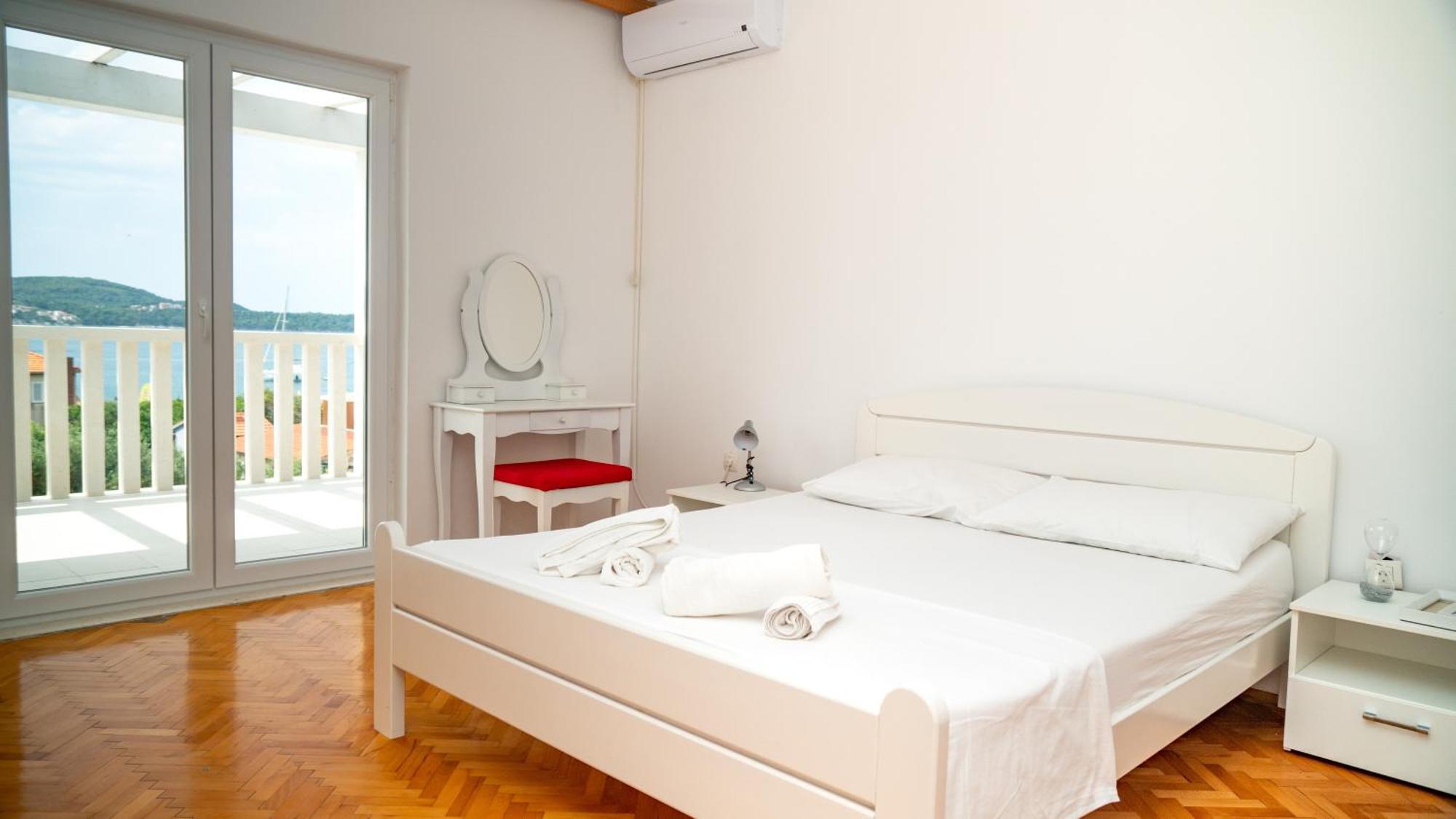 Calma Apartments Trogir Ngoại thất bức ảnh